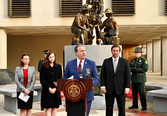 Patronis speaking at Ringing The Bell ceremony