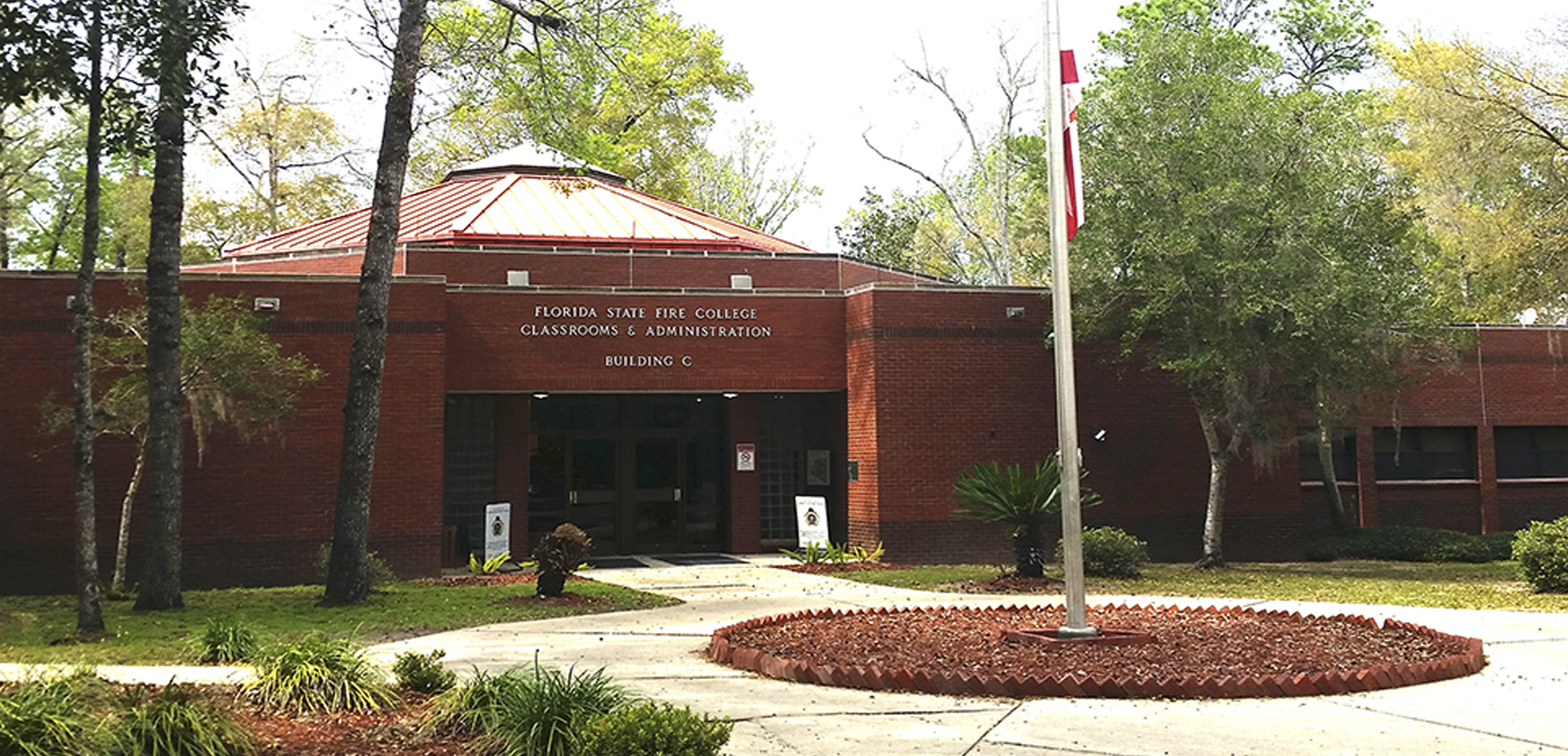 Edificio de la Administración de la Escuela de Bomberos del Estado de la Florida